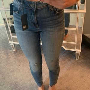 Kut From the Kloth - Connie Ankle Straight Jeans